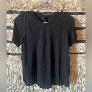 Lululemon quick pace short sleeve shirt size 4